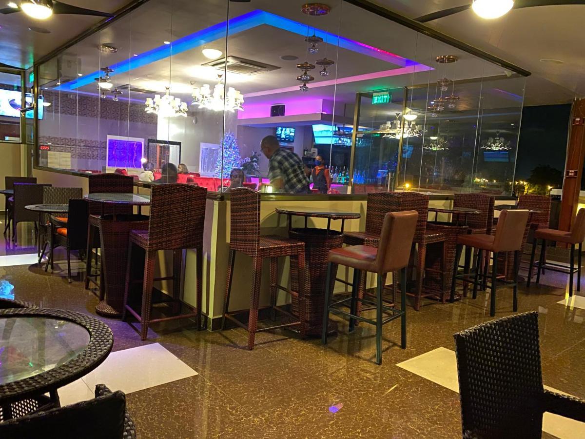 Grand Diamond Hotel Trinidad Piarco Екстер'єр фото