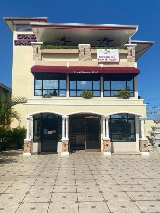 Grand Diamond Hotel Trinidad Piarco Екстер'єр фото