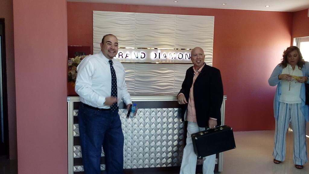 Grand Diamond Hotel Trinidad Piarco Екстер'єр фото