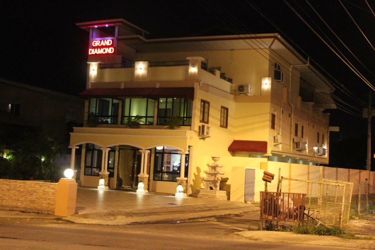 Grand Diamond Hotel Trinidad Piarco Екстер'єр фото